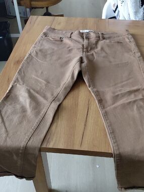 Amazon Essentials Men’s Slim Jeans - Brown
